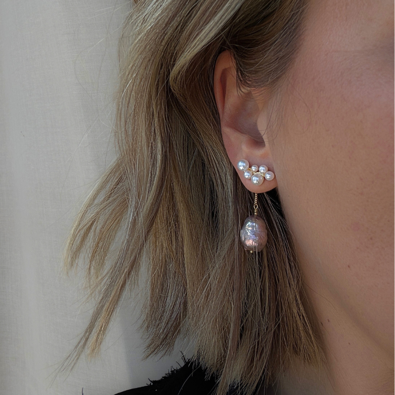 Single purple pearl behind ear vedhæng