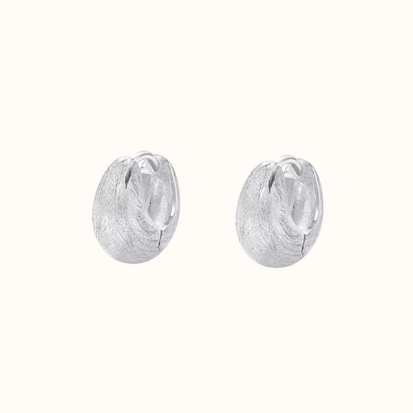 Single chunky brushed hoop sølv