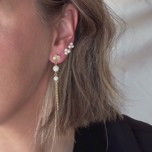 Single dangling two pearls ørering